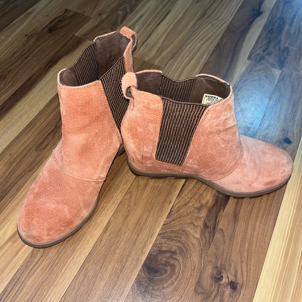 Sorel Wedges - Picture 2 of 4